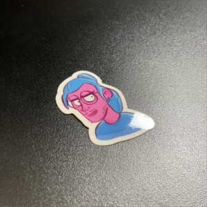 sticker sacripan portrait désigné par l'artiste Sacripan. disponible sur Sacripan.com